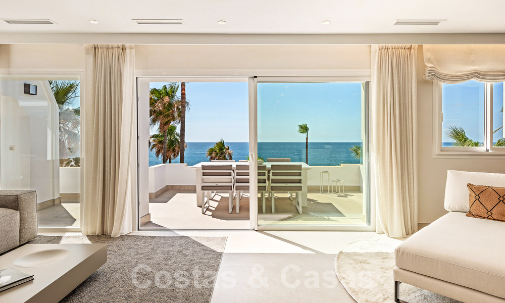 Penthouse contemporain rénové à vendre dans un complexe balnéaire avec vue sur la mer, sur le nouveau Golden Mile entre Marbella et Estepona 52881