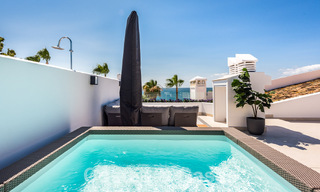 Penthouse contemporain rénové à vendre dans un complexe balnéaire avec vue sur la mer, sur le nouveau Golden Mile entre Marbella et Estepona 52882 
