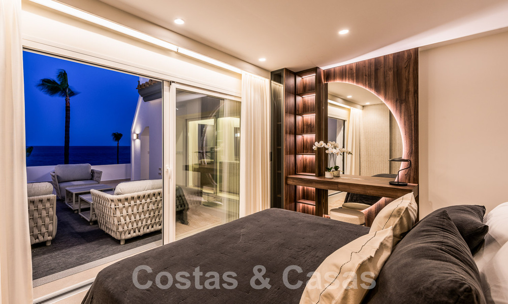 Penthouse contemporain rénové à vendre dans un complexe balnéaire avec vue sur la mer, sur le nouveau Golden Mile entre Marbella et Estepona 52885