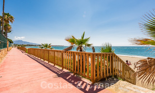 Penthouse contemporain rénové à vendre dans un complexe balnéaire avec vue sur la mer, sur le nouveau Golden Mile entre Marbella et Estepona 52897 