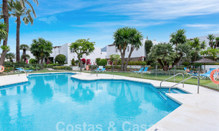 Penthouse contemporain rénové à vendre avec vue sur la montagne et la mer à Nueva Andalucia, Marbella 53592 