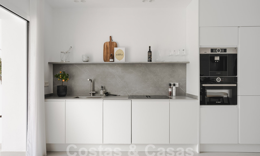 Appartement rénové de qualité à vendre avec vue sur les terrains de golf de La Quinta à Benahavis - Marbella 54357