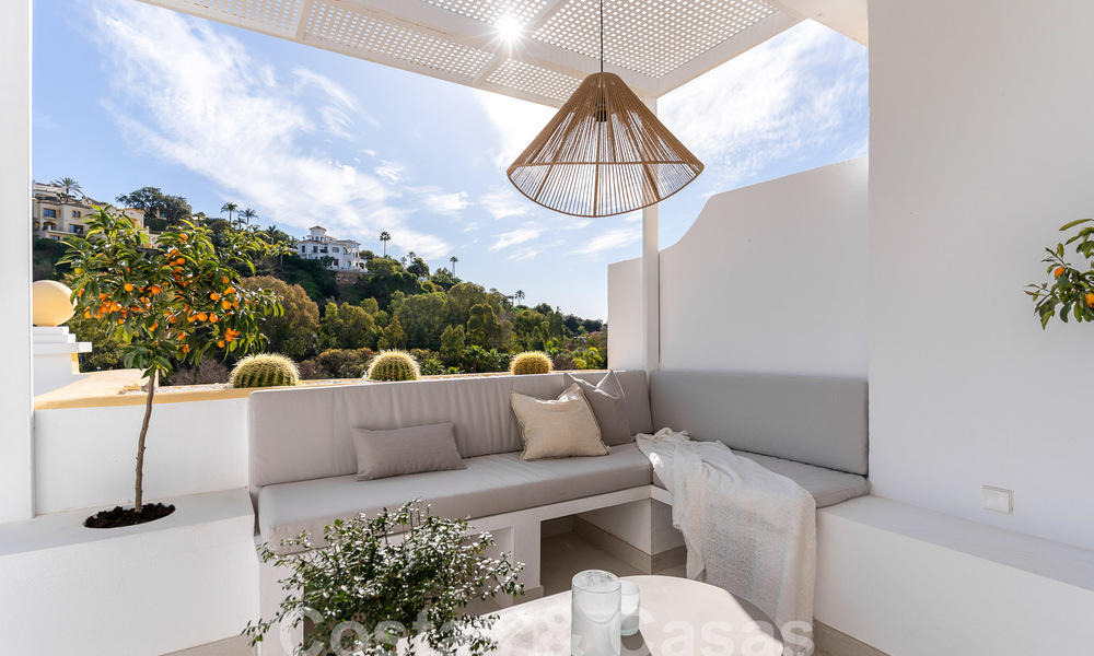 Appartement rénové de qualité à vendre avec vue sur les terrains de golf de La Quinta à Benahavis - Marbella 54366