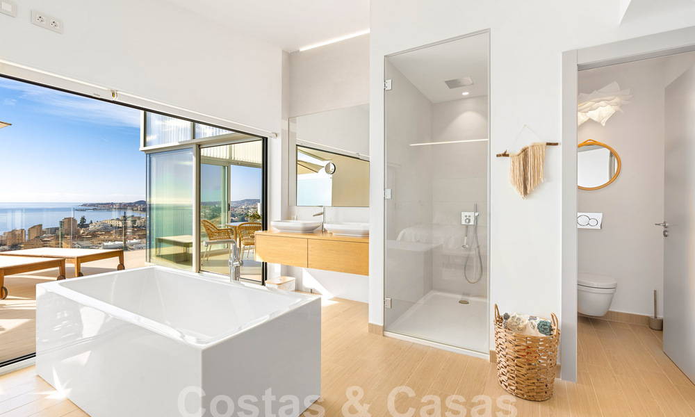 Magnifique penthouse contemporain à vendre avec une vue exceptionnelle sur la mer et à quelques pas de la plage à Fuengirola- Benalmadena, Costa del Sol 54273