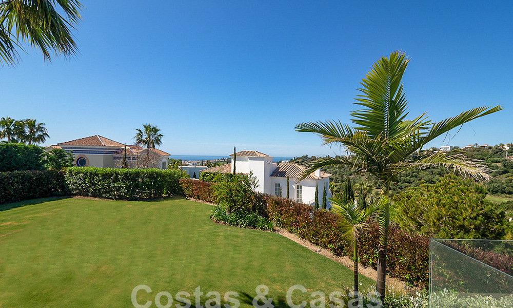 Villa de luxe moderniste à vendre avec vue magnifique sur la mer et le terrain de golf à Benahavis - Marbella 54478
