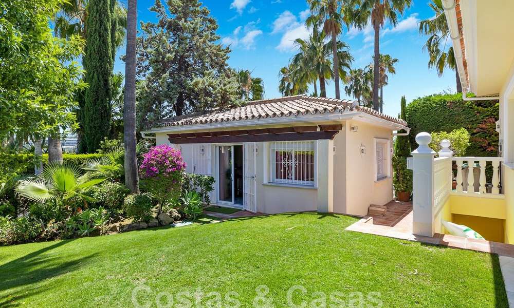 Villa méditerranéenne de luxe à vendre avec 6 chambres dans un environnement privilégié de golf dans la vallée de Nueva Andalucia, Marbella 53168