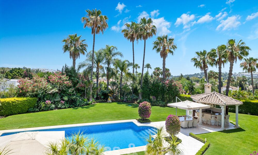 Villa méditerranéenne de luxe à vendre avec 6 chambres dans un environnement privilégié de golf dans la vallée de Nueva Andalucia, Marbella 53174