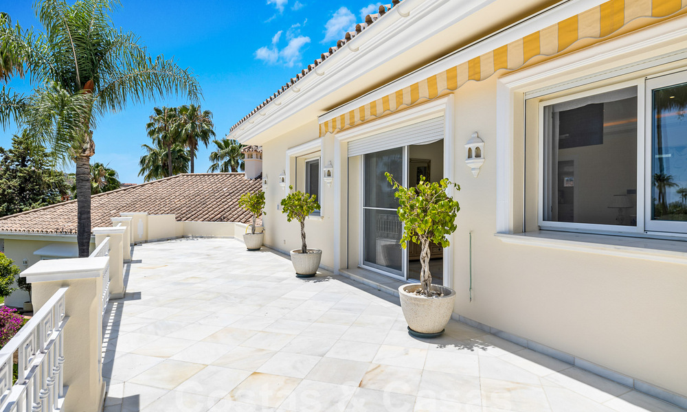 Villa méditerranéenne de luxe à vendre avec 6 chambres dans un environnement privilégié de golf dans la vallée de Nueva Andalucia, Marbella 53175