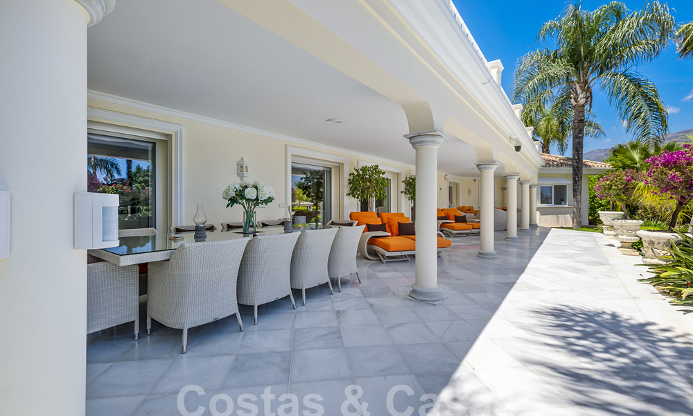 Villa méditerranéenne de luxe à vendre avec 6 chambres dans un environnement privilégié de golf dans la vallée de Nueva Andalucia, Marbella 53178