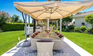 Villa méditerranéenne de luxe à vendre avec 6 chambres dans un environnement privilégié de golf dans la vallée de Nueva Andalucia, Marbella 53180 