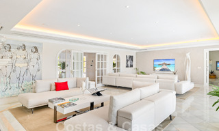 Villa méditerranéenne de luxe à vendre avec 6 chambres dans un environnement privilégié de golf dans la vallée de Nueva Andalucia, Marbella 53189 