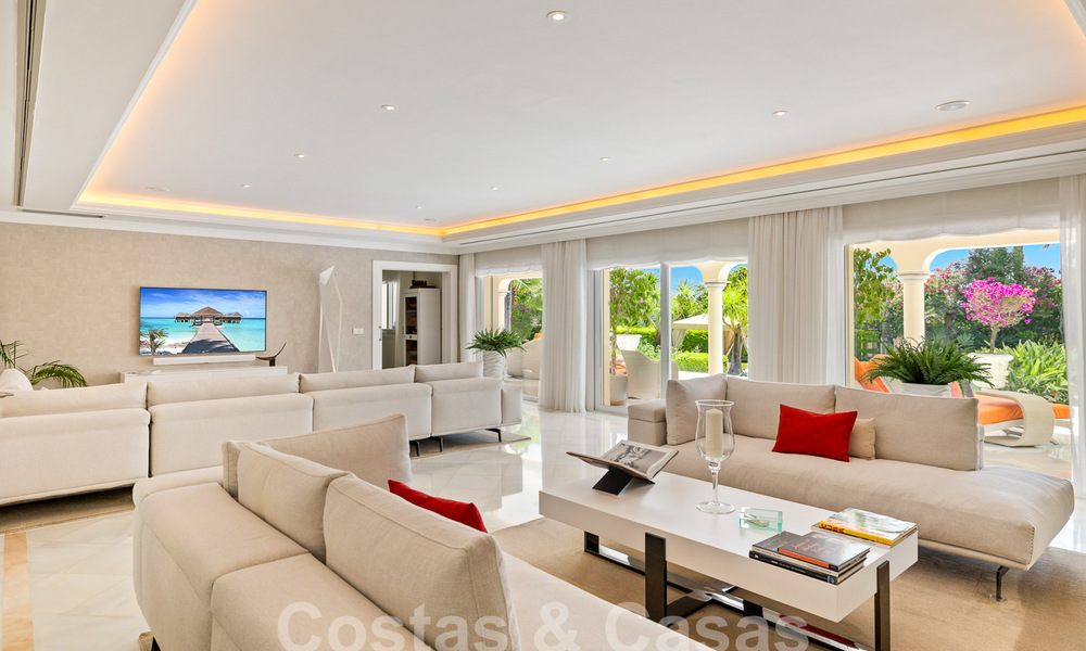 Villa méditerranéenne de luxe à vendre avec 6 chambres dans un environnement privilégié de golf dans la vallée de Nueva Andalucia, Marbella 53191