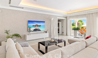 Villa méditerranéenne de luxe à vendre avec 6 chambres dans un environnement privilégié de golf dans la vallée de Nueva Andalucia, Marbella 53192 