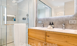 Villa méditerranéenne de luxe à vendre avec 6 chambres dans un environnement privilégié de golf dans la vallée de Nueva Andalucia, Marbella 53204 