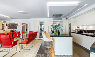 Villa méditerranéenne de luxe à vendre avec 6 chambres dans un environnement privilégié de golf dans la vallée de Nueva Andalucia, Marbella 53211 