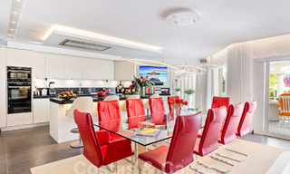 Villa méditerranéenne de luxe à vendre avec 6 chambres dans un environnement privilégié de golf dans la vallée de Nueva Andalucia, Marbella 53215 