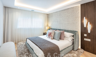 Penthouse supérieur de front de mer à vendre avec vue frontale sur la mer à Puente Romano sur le Golden Mile de Marbella 52902 