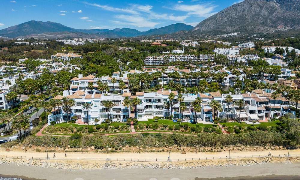 Penthouse supérieur de front de mer à vendre avec vue frontale sur la mer à Puente Romano sur le Golden Mile de Marbella 52908