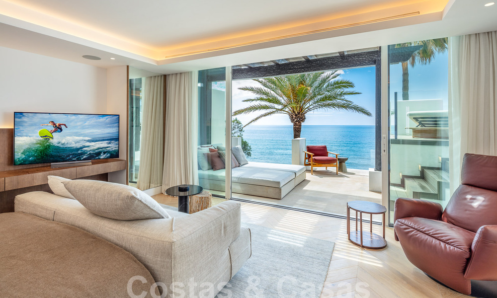 Penthouse supérieur de front de mer à vendre avec vue frontale sur la mer à Puente Romano sur le Golden Mile de Marbella 52920