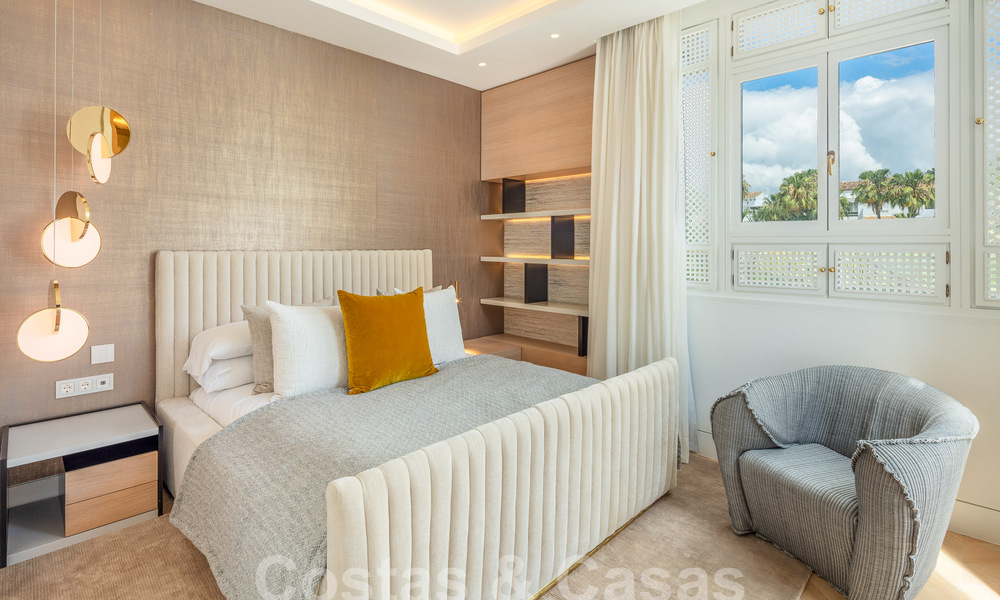 Penthouse supérieur de front de mer à vendre avec vue frontale sur la mer à Puente Romano sur le Golden Mile de Marbella 52924