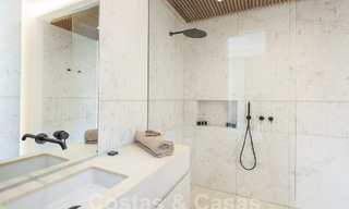 Penthouse supérieur de front de mer à vendre avec vue frontale sur la mer à Puente Romano sur le Golden Mile de Marbella 52925 