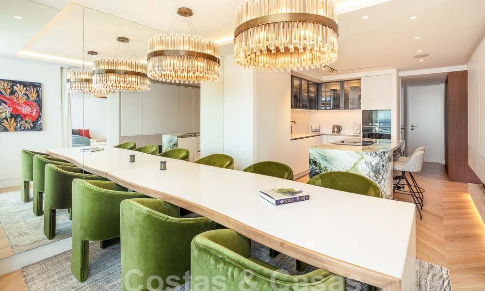 Penthouse supérieur de front de mer à vendre avec vue frontale sur la mer à Puente Romano sur le Golden Mile de Marbella 52932