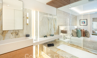 Penthouse supérieur de front de mer à vendre avec vue frontale sur la mer à Puente Romano sur le Golden Mile de Marbella 52933 