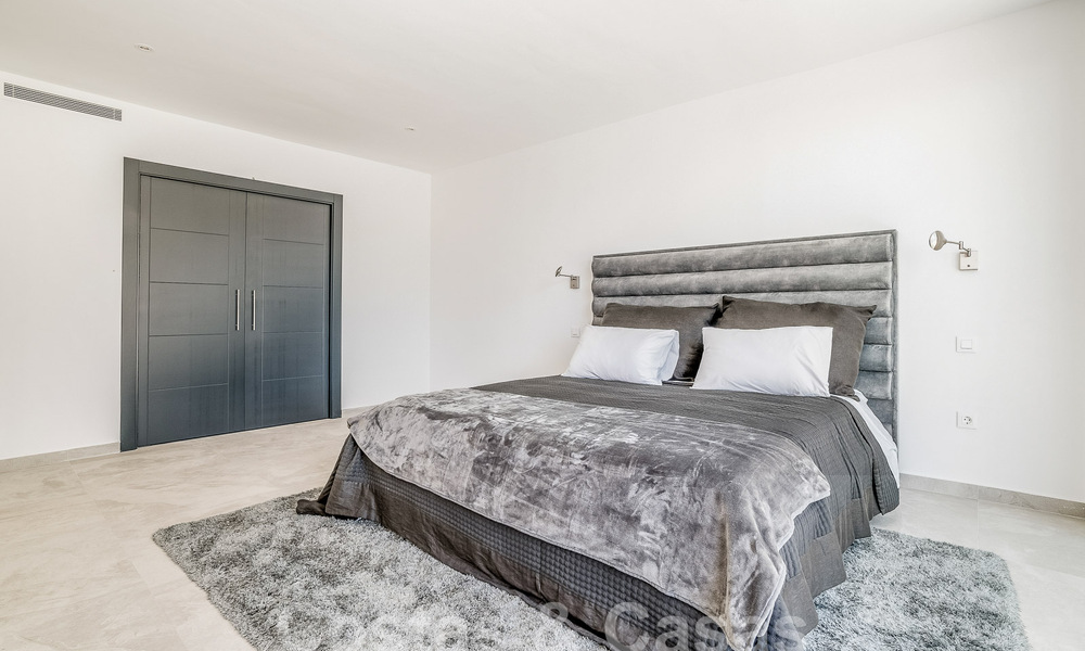 Villa méditerranéenne de luxe à vendre avec une touche de modernisme à Benahavis - Marbella 53094