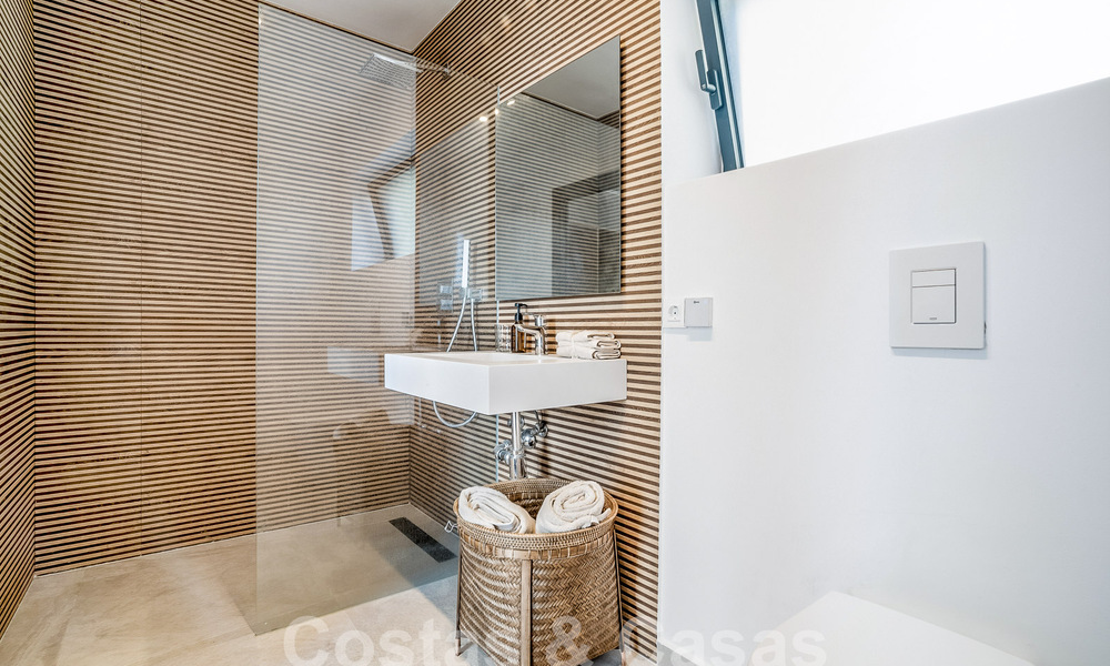 Villa méditerranéenne de luxe à vendre avec une touche de modernisme à Benahavis - Marbella 53101
