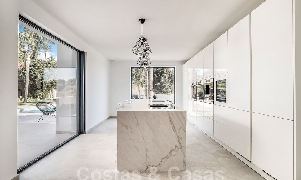 Villa méditerranéenne de luxe à vendre avec une touche de modernisme à Benahavis - Marbella 53106