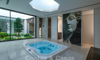 Villa de luxe neuve et moderne de 6 chambres à coucher, prête à être emménagée, avec vue sur la mer, à La Quinta, Marbella - Benahavis 54299 