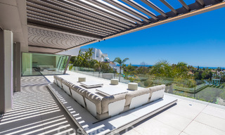 Villa de luxe neuve et moderne de 6 chambres à coucher, prête à être emménagée, avec vue sur la mer, à La Quinta, Marbella - Benahavis 54304 