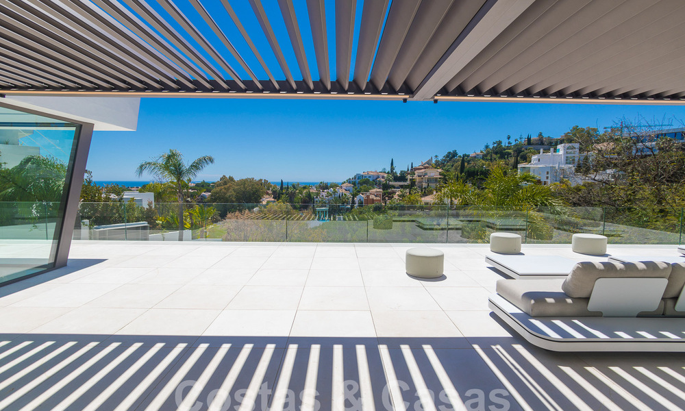 Villa de luxe neuve et moderne de 6 chambres à coucher, prête à être emménagée, avec vue sur la mer, à La Quinta, Marbella - Benahavis 54306