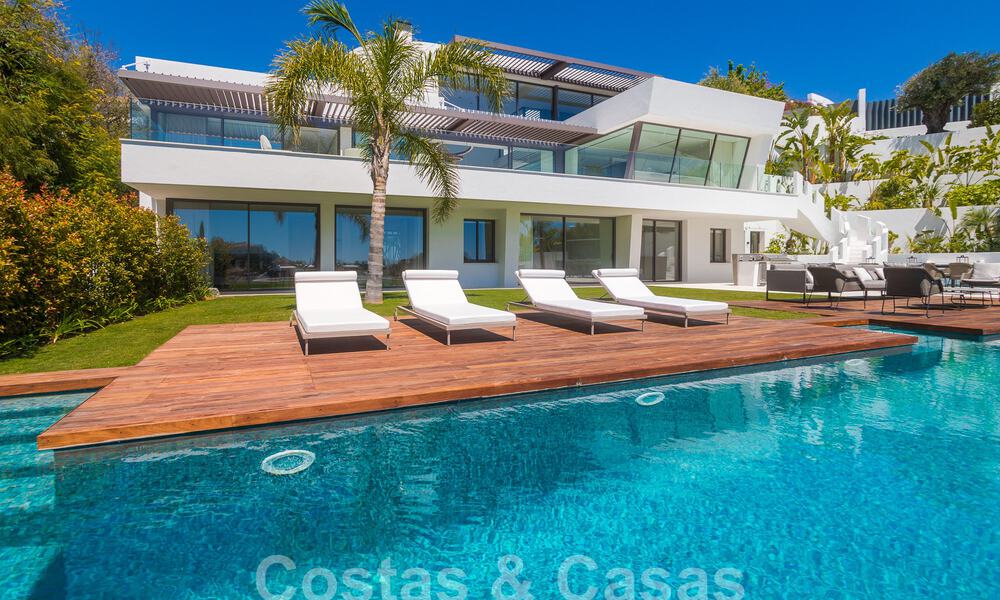 Villa de luxe neuve et moderne de 6 chambres à coucher, prête à être emménagée, avec vue sur la mer, à La Quinta, Marbella - Benahavis 54310