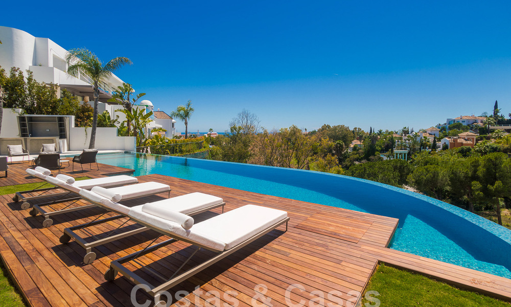 Villa de luxe neuve et moderne de 6 chambres à coucher, prête à être emménagée, avec vue sur la mer, à La Quinta, Marbella - Benahavis 54311