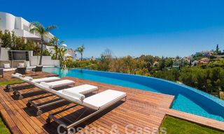 Villa de luxe neuve et moderne de 6 chambres à coucher, prête à être emménagée, avec vue sur la mer, à La Quinta, Marbella - Benahavis 54311 