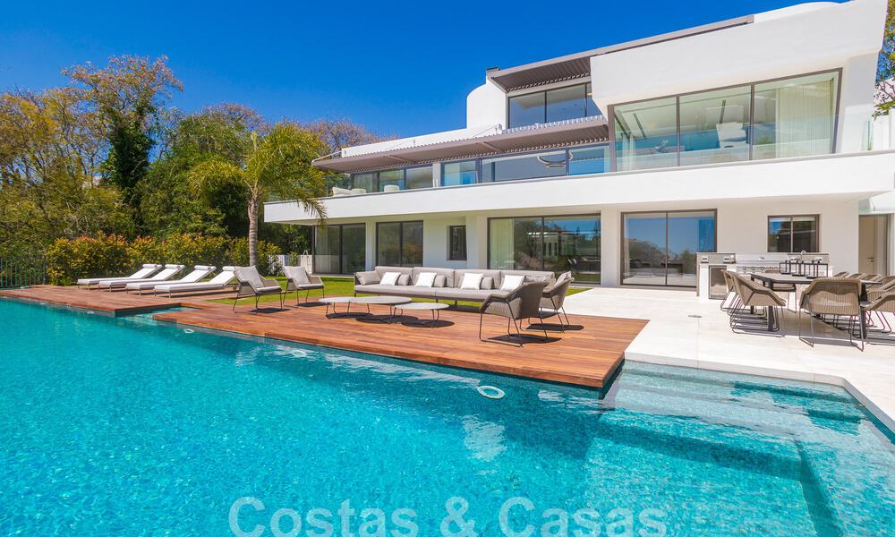 Villa de luxe neuve et moderne de 6 chambres à coucher, prête à être emménagée, avec vue sur la mer, à La Quinta, Marbella - Benahavis 54313