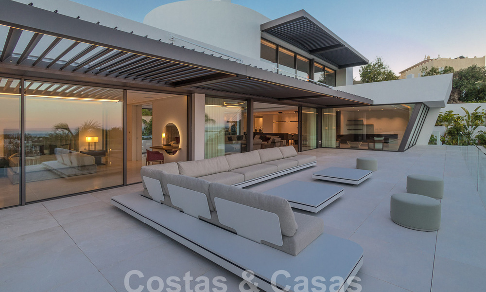 Villa de luxe neuve et moderne de 6 chambres à coucher, prête à être emménagée, avec vue sur la mer, à La Quinta, Marbella - Benahavis 54316