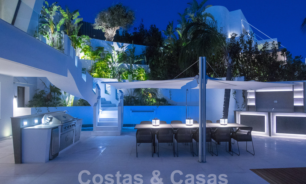 Villa de luxe neuve et moderne de 6 chambres à coucher, prête à être emménagée, avec vue sur la mer, à La Quinta, Marbella - Benahavis 54319
