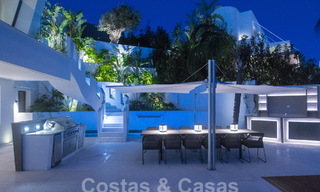 Villa de luxe neuve et moderne de 6 chambres à coucher, prête à être emménagée, avec vue sur la mer, à La Quinta, Marbella - Benahavis 54319 