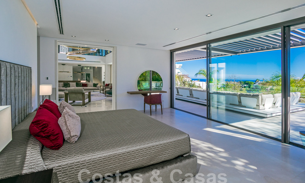 Villa de luxe neuve et moderne de 6 chambres à coucher, prête à être emménagée, avec vue sur la mer, à La Quinta, Marbella - Benahavis 54330