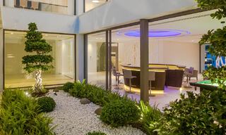 Villa de luxe neuve et moderne de 6 chambres à coucher, prête à être emménagée, avec vue sur la mer, à La Quinta, Marbella - Benahavis 54334 