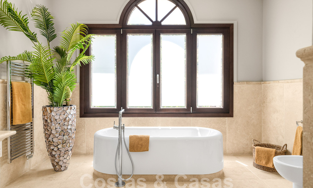 Magnifique villa méditerranéenne de luxe à vendre avec vue panoramique sur la mer à La Quinta, Benahavis - Marbella 53120