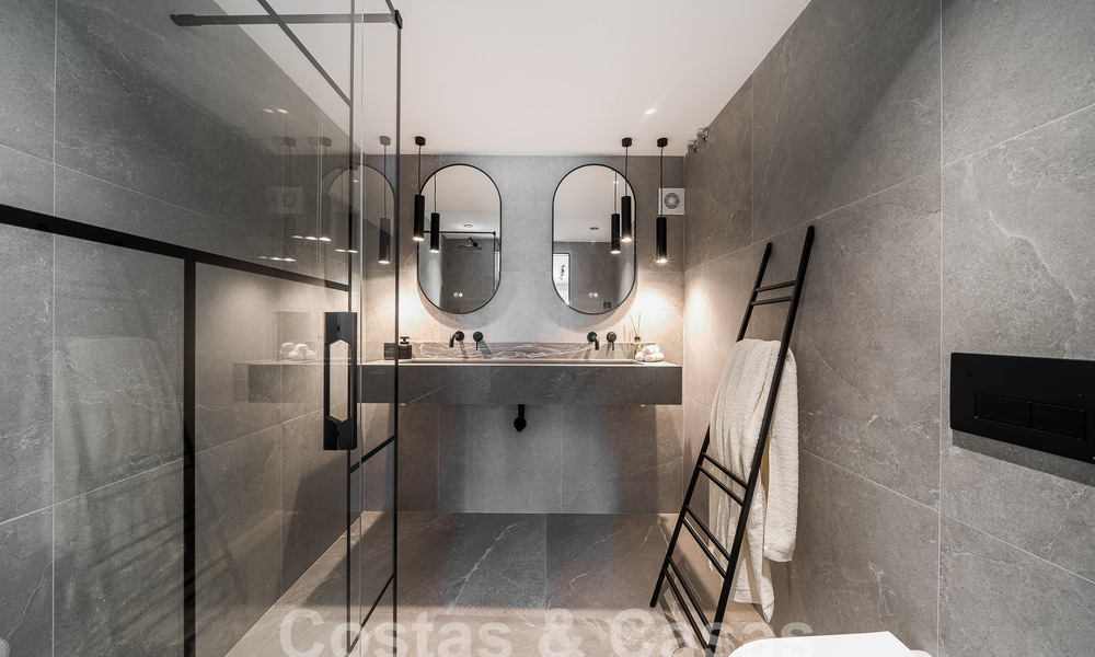 Luxueux appartement rénové avec 4 chambres à vendre dans la prestigieuse Nueva Andalucia, Marbella 54701
