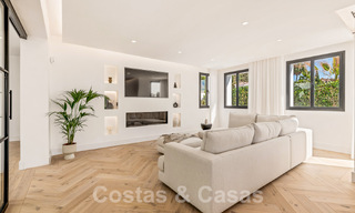 Prestigieuse villa espagnole de luxe à vendre avec une vue magnifique sur les collines de La Quinta, Benahavis - Marbella 54706 