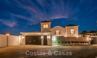 Prestigieuse villa espagnole de luxe à vendre avec une vue magnifique sur les collines de La Quinta, Benahavis - Marbella 54715 