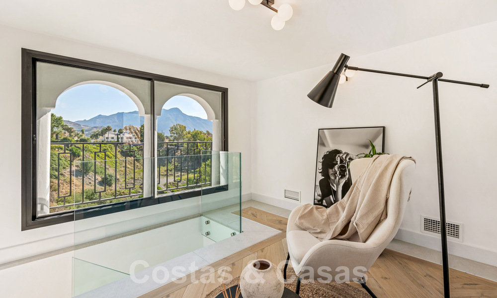 Prestigieuse villa espagnole de luxe à vendre avec une vue magnifique sur les collines de La Quinta, Benahavis - Marbella 54716