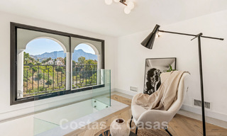 Prestigieuse villa espagnole de luxe à vendre avec une vue magnifique sur les collines de La Quinta, Benahavis - Marbella 54716 