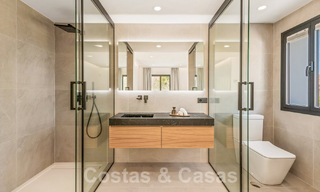 Prestigieuse villa espagnole de luxe à vendre avec une vue magnifique sur les collines de La Quinta, Benahavis - Marbella 54717 