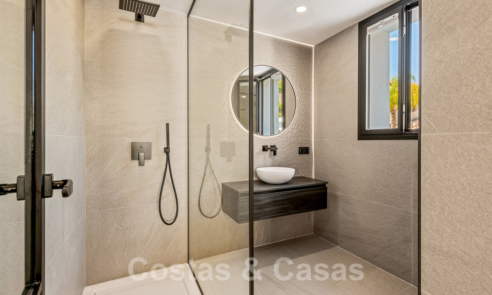 Prestigieuse villa espagnole de luxe à vendre avec une vue magnifique sur les collines de La Quinta, Benahavis - Marbella 54721